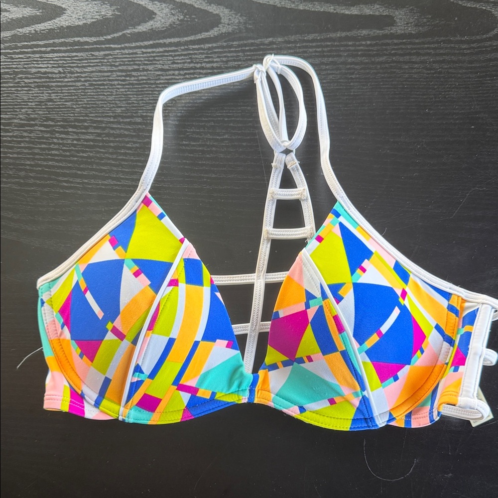PINK 
Colorful Geometric Bikini Top P size Medium (a-c)